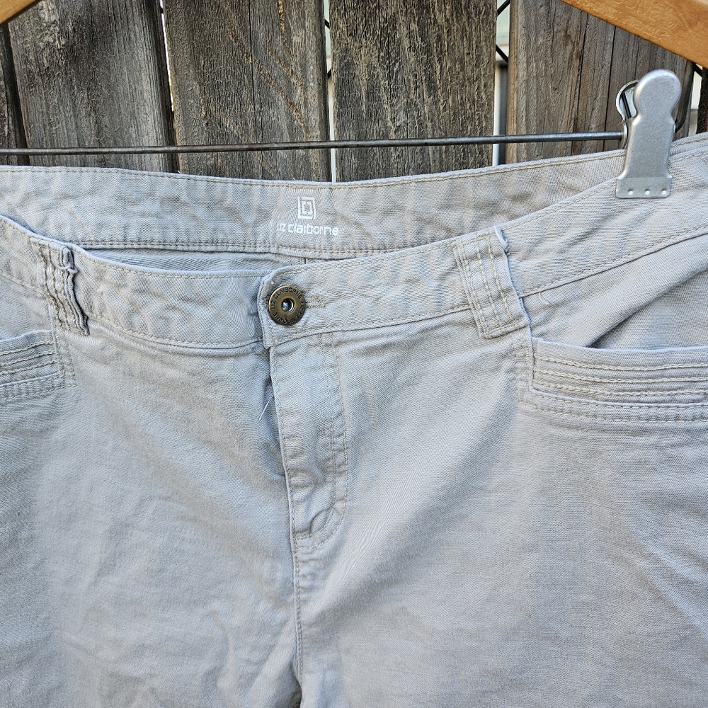 Liz Claiborne  Cropped Casual Pants Women Size 18 - Picture 5 of 16